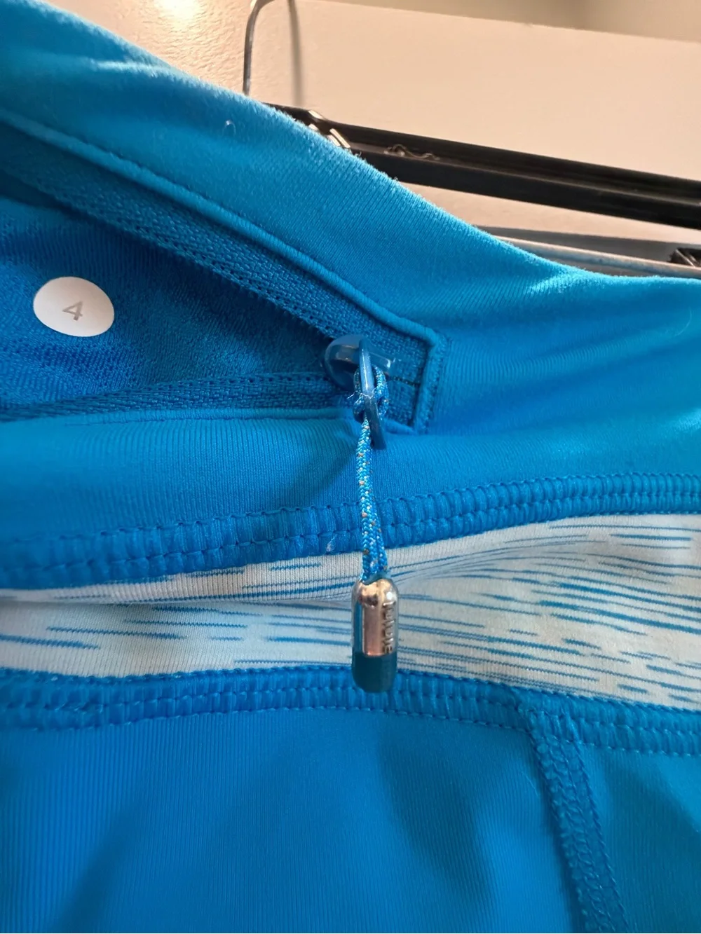 Women’s Bright Blue Lululemon Capri Leggings with Contrast Waistband